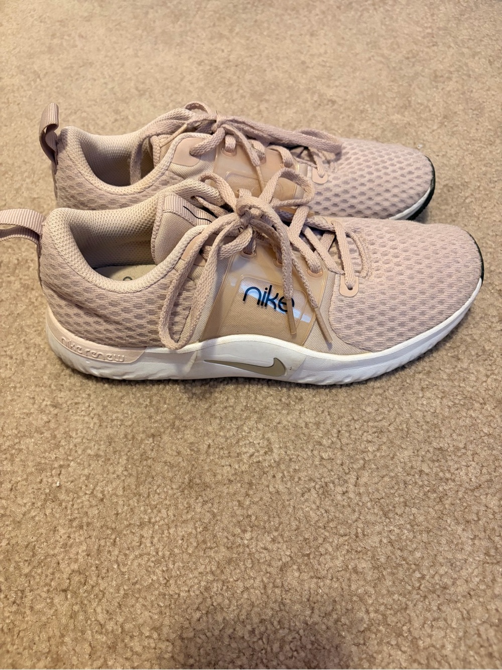 Nike Women’s Trainer Shoes - Light Pink